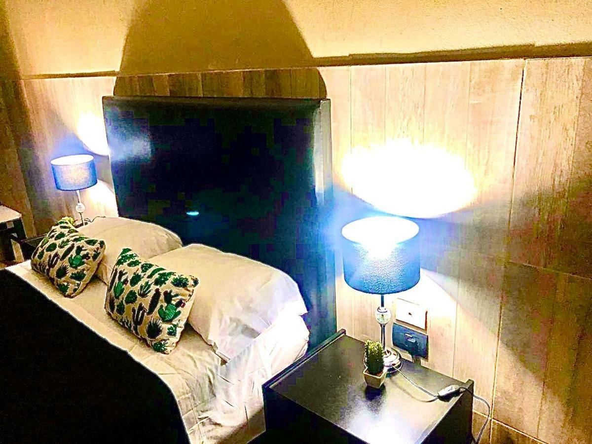 Hotel Del Parque サンミゲルデトゥクマン エクステリア 写真
